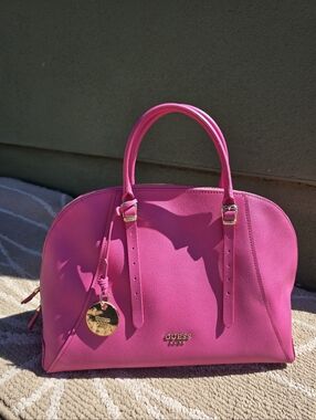 Hotpink GUESS handbag